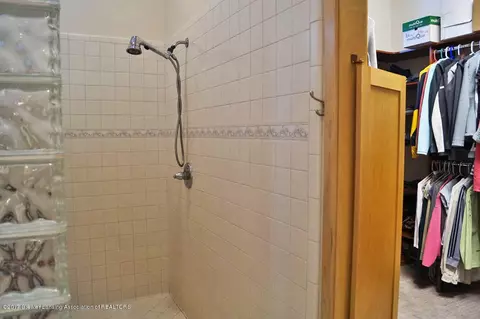 402 W Dill Dr, Dewitt, MI 48820 photo 22