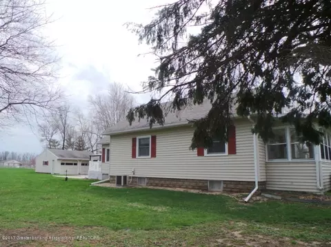 1200 E State Rd, Lansing, MI 48906 photo 4