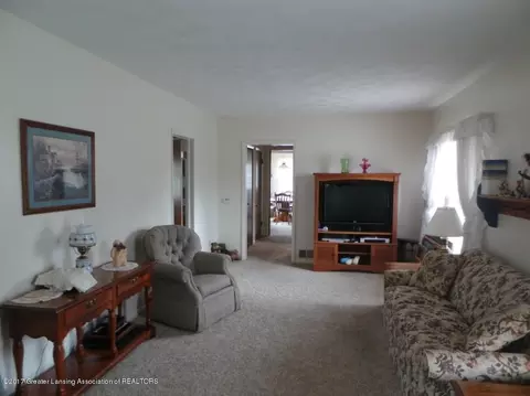 1200 E State Rd, Lansing, MI 48906 photo 8