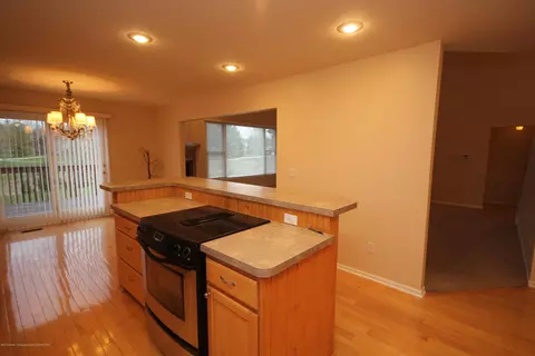 2475 Julie Way, Dewitt, MI 48820 photo 7