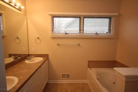 2475 Julie Way, Dewitt, MI 48820 photo 11