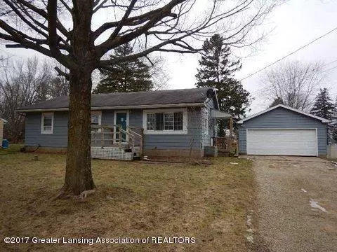 5597 Eugene Dr, Dimondale, MI 48821 photo 1