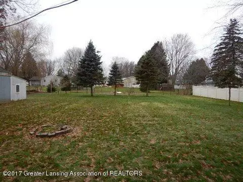5597 Eugene Dr, Dimondale, MI 48821 photo 14