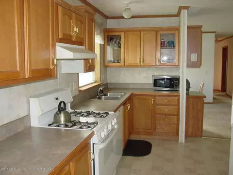 826 E Frederick Ave, Lansing, MI 48906 photo 6