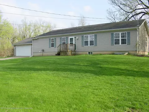 826 E Frederick Ave, Lansing, MI 48906 photo 1