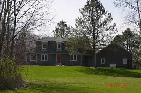 5805 Shoeman Rd, Haslett, MI 48840 photo 2