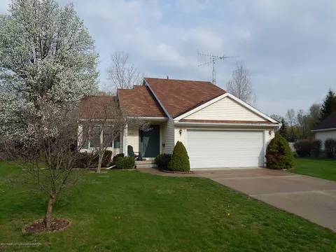 2410 Skye Rd, Lansing, MI 48911 photo 1
