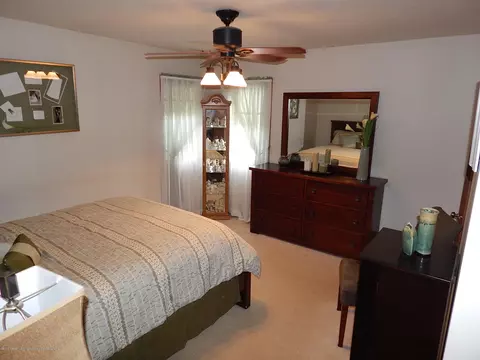2410 Skye Rd, Lansing, MI 48911 photo 13