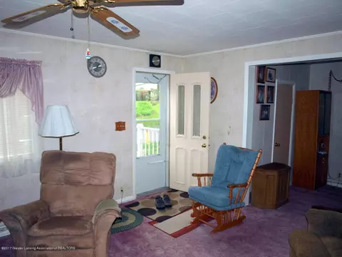 225 N Franklin St, Maple Rapids, MI 48853 photo 7