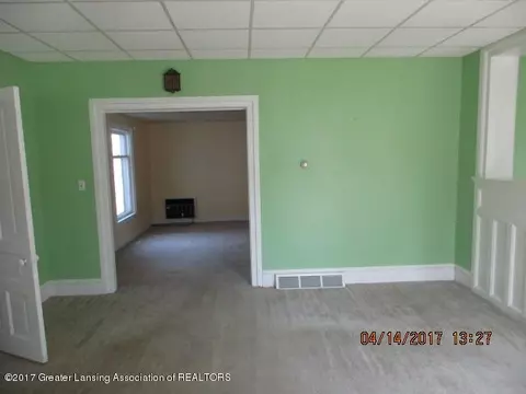 131 E Clinton St, Ovid, MI 48866 photo 4