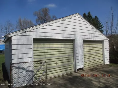 131 E Clinton St, Ovid, MI 48866 photo 3