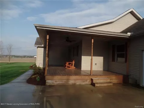 2110 Braden Rd, Perry, MI 48872 photo 3