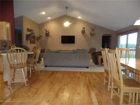 2110 Braden Rd, Perry, MI 48872 photo 15