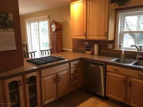 1422 W Cutler Rd, Dewitt, MI 48820 photo 3
