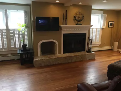 1422 W Cutler Rd, Dewitt, MI 48820 photo 2