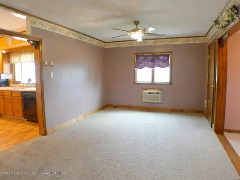 200 W Cook St, Maple Rapids, MI 48853 photo 5