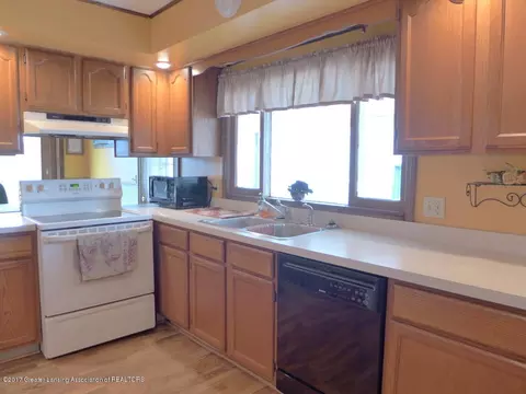 200 W Cook St, Maple Rapids, MI 48853 photo 17
