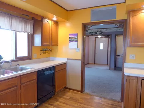 200 W Cook St, Maple Rapids, MI 48853 photo 9
