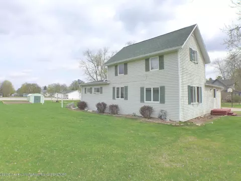 200 W Cook St, Maple Rapids, MI 48853 photo 2
