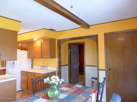200 W Cook St, Maple Rapids, MI 48853 photo 7