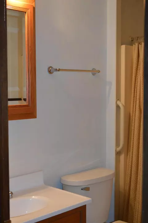 105 E First St, Charlotte, MI 48813 photo 5