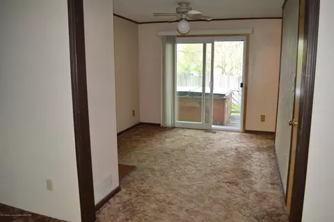 105 E First St, Charlotte, MI 48813 photo 3