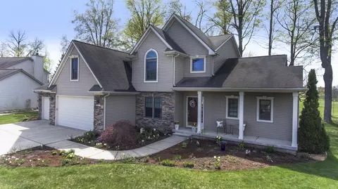 2157 Beechnut Trl, Holt, MI 48842 photo 3
