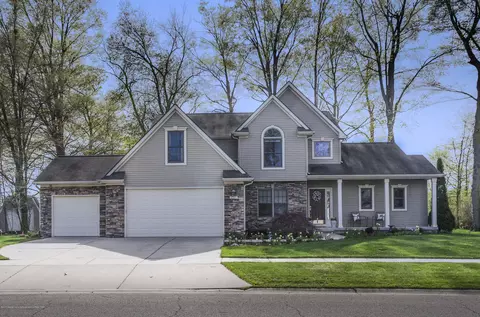 2157 Beechnut Trl, Holt, MI 48842 photo 1