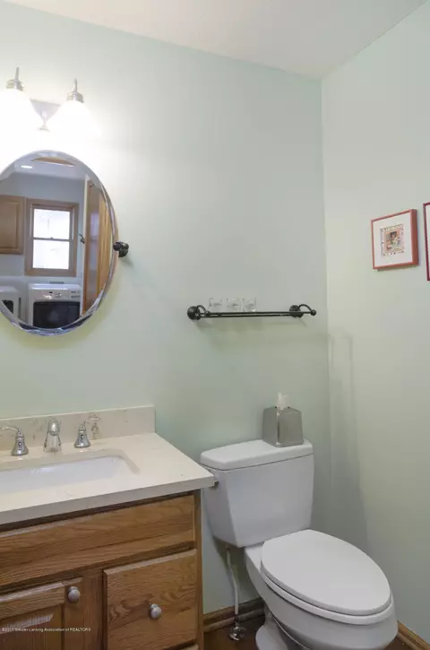 2157 Beechnut Trl, Holt, MI 48842 photo 17