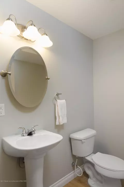2157 Beechnut Trl, Holt, MI 48842 photo 35