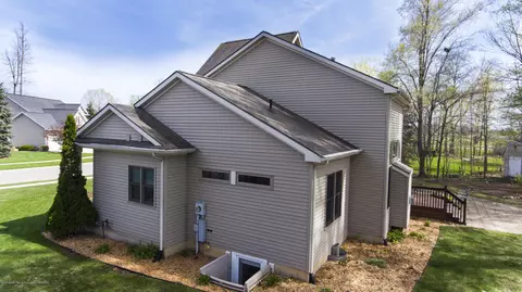 2157 Beechnut Trl, Holt, MI 48842 photo 46