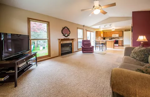 3910 Camperdown Dr, Lansing, MI 48911 photo 16
