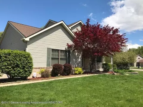 3910 Camperdown Dr, Lansing, MI 48911 photo 2