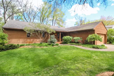 95 E Newman Rd, Williamston, MI 48895 photo 2