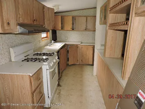 2498 Gilbert Rd, Lansing, MI 48911 photo 2