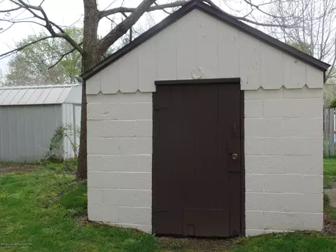 828 Creyts Rd, Dimondale, MI 48821 photo 13