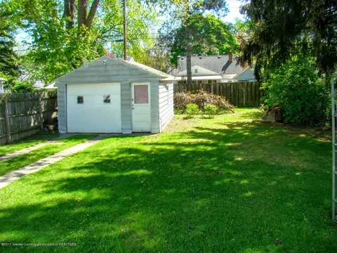 3121 Cedarbrook Ave, Lansing, MI 48910 photo 21