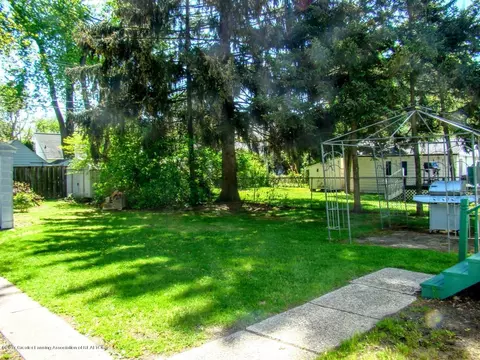 3121 Cedarbrook Ave, Lansing, MI 48910 photo 22
