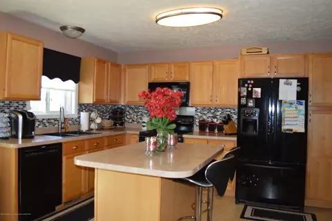 4527 Garden Gate, Holt, MI 48842 photo 12