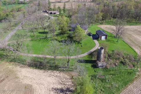 5200 Harris, Williamston, MI 48895 photo 15