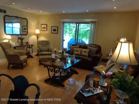 218 N Dibble Blvd, Lansing, MI 48917 photo 4
