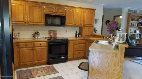 7840 Hunter Rd, Bath, MI 48808 photo 10