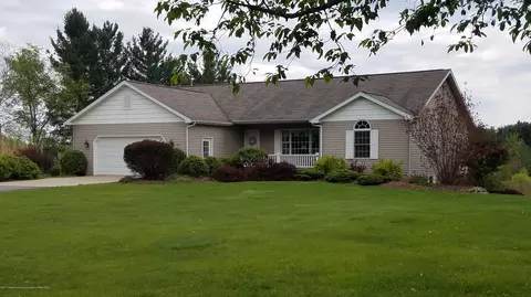7840 Hunter Rd, Bath, MI 48808 photo 1