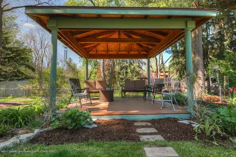 4597 Chippewa Dr, Okemos, MI 48864 photo 20