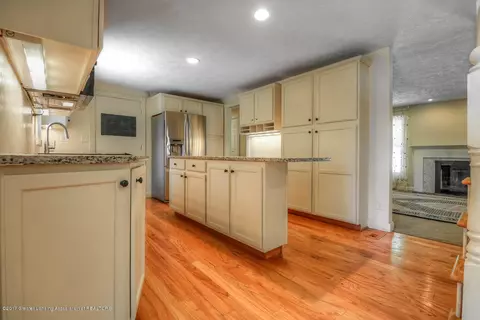 4597 Chippewa Dr, Okemos, MI 48864 photo 6