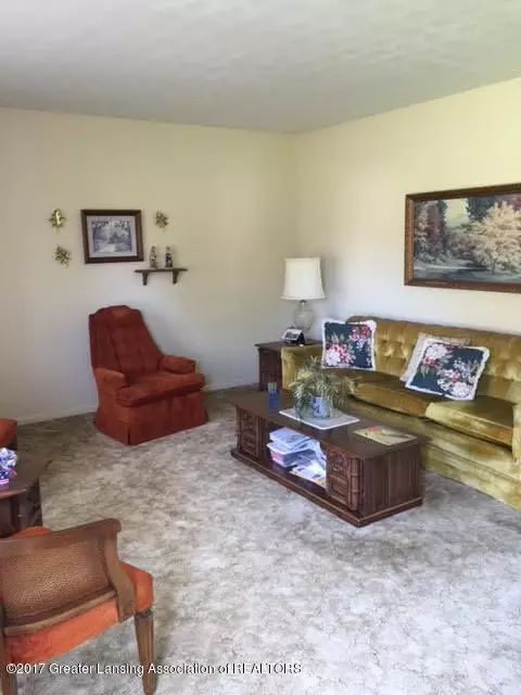 13101 Southwind Dr, Dewitt, MI 48820 photo 2
