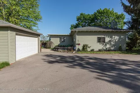 5240 Van Atta Rd, Okemos, MI 48864 photo 26