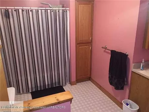 310 Ewen, Maple Rapids, MI 48853 photo 16
