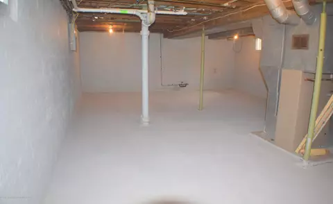 2313 Lyons Ave, Lansing, MI 48910 photo 11