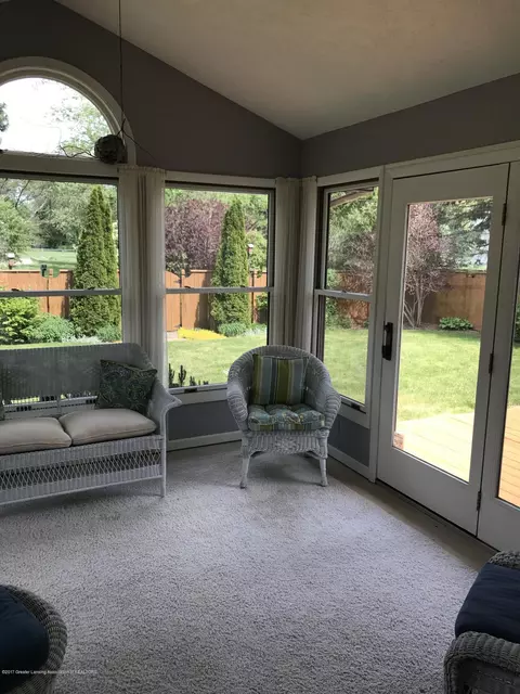403 Jade Dr, Lansing, MI 48917 photo 10